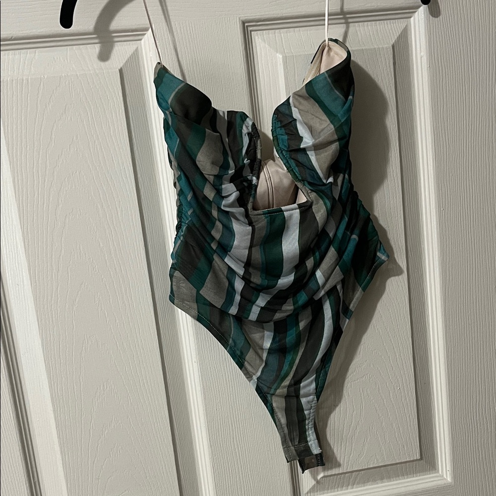 Acoa Body Suit Never Worn